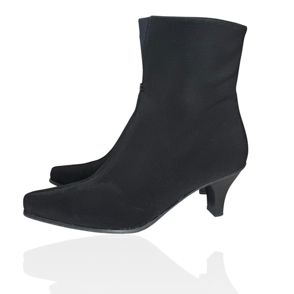 Stuart Weitzman Gore-Tex Ankle Booties Waterproof Black 7.5 Kitten Heel Square - Picture 1 of 13